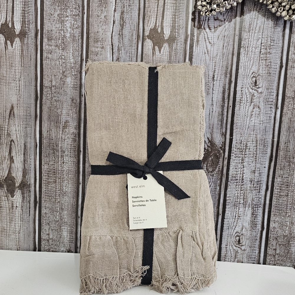 West Elm Ruffle Linen Napkin Set - Picture 9 of 9